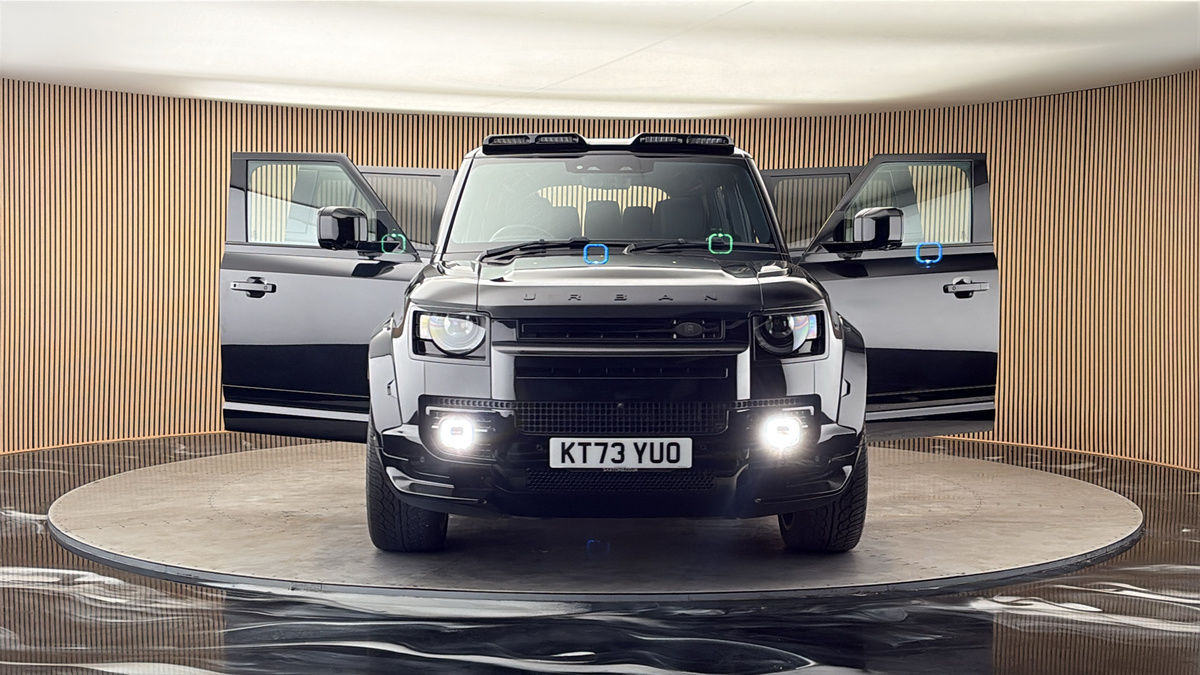 More views of Land Rover Defender 110