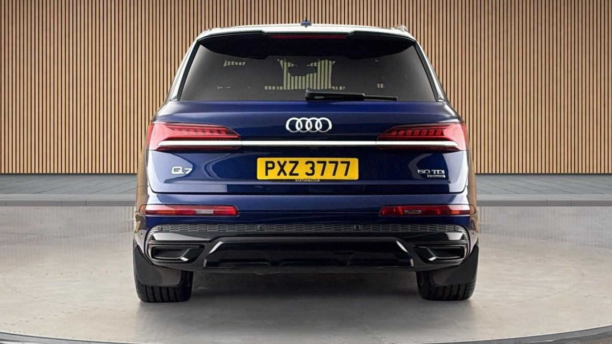 Audi Q7 Image 4