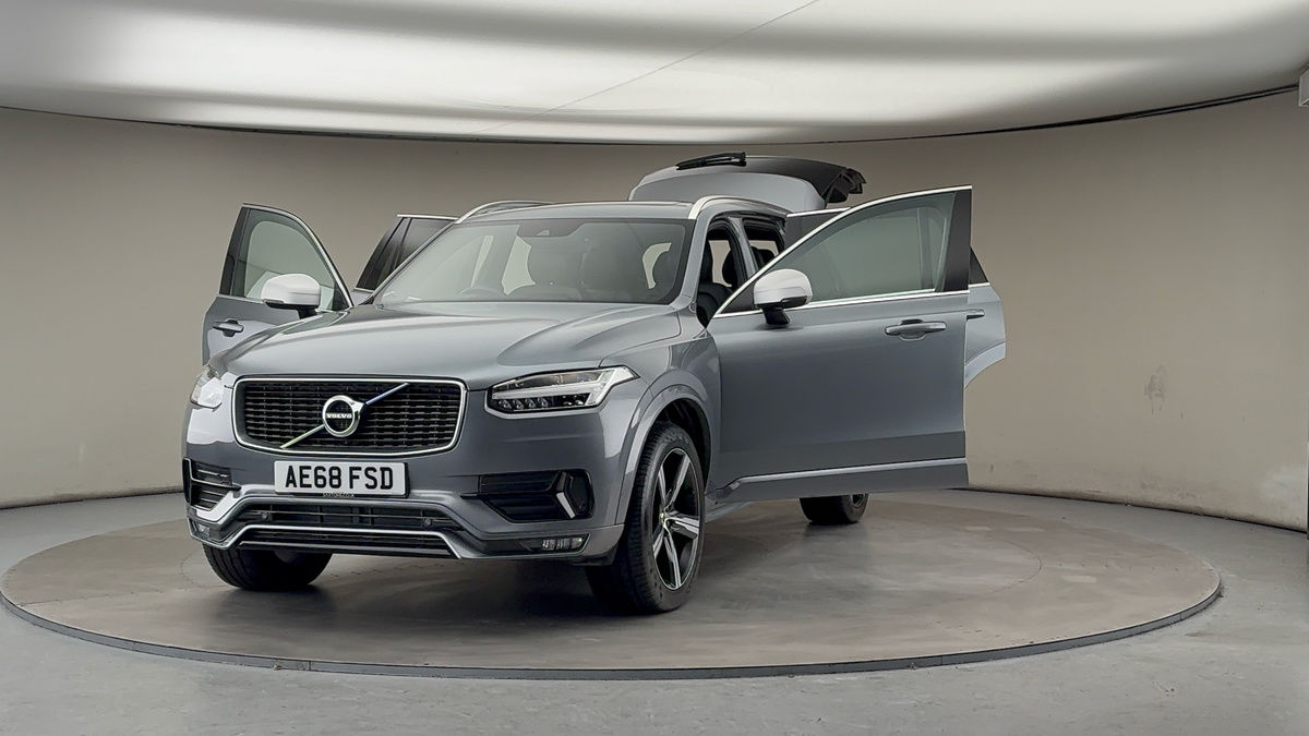 More views of Volvo XC90