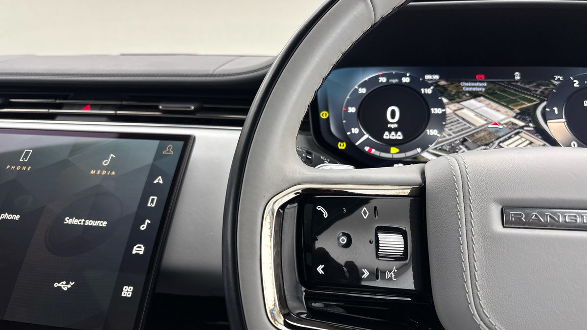 Land Rover Range Rover Sport Image 13