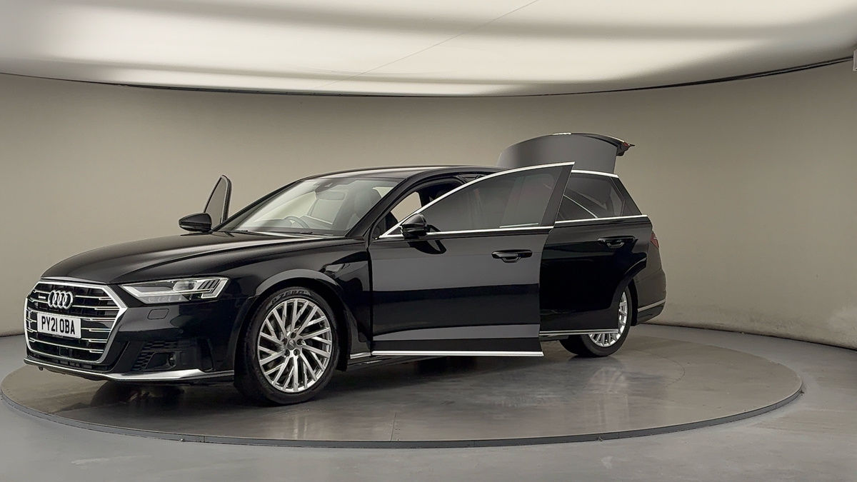Audi A8 Image 22