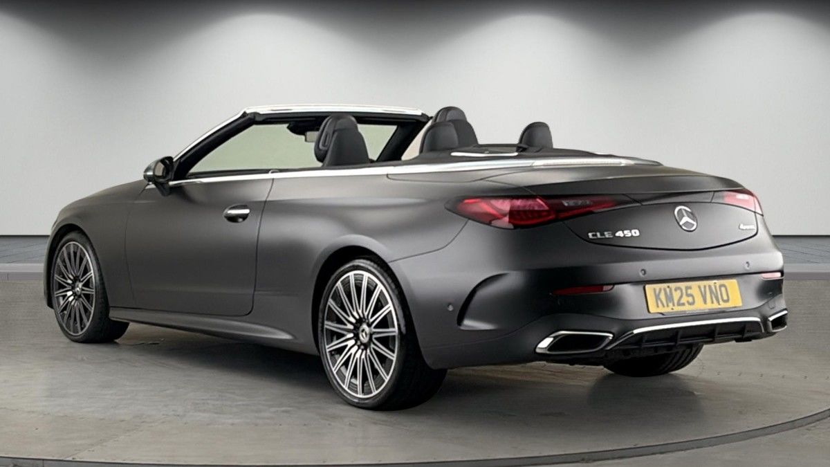 Mercedes-Benz CLE Image 2