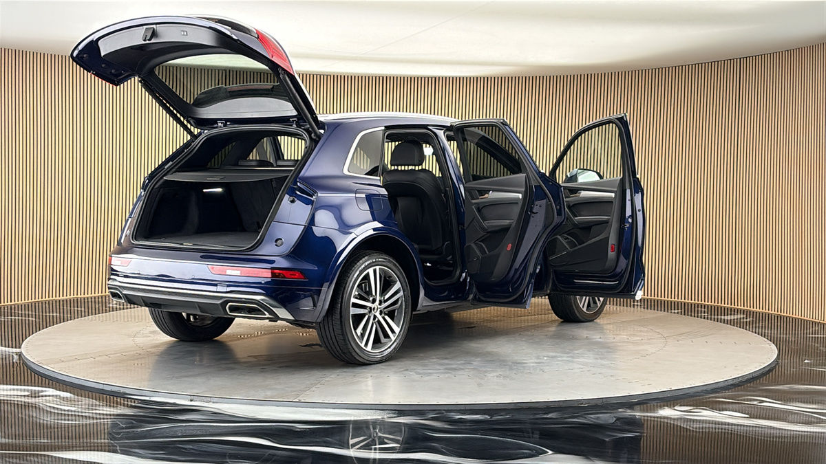 More views of Audi Q5