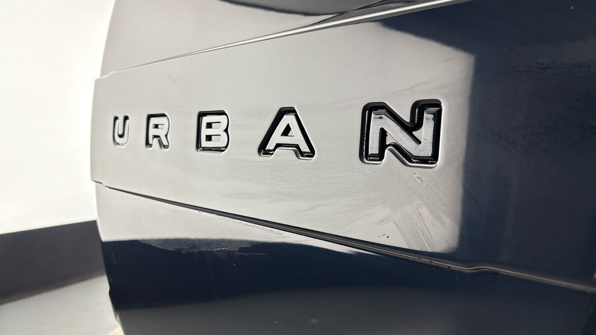 Land Rover Defender 110 Urban Image 29