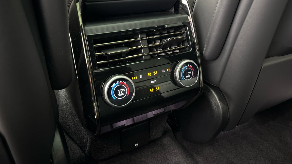 Land Rover Range Rover Sport Image 44