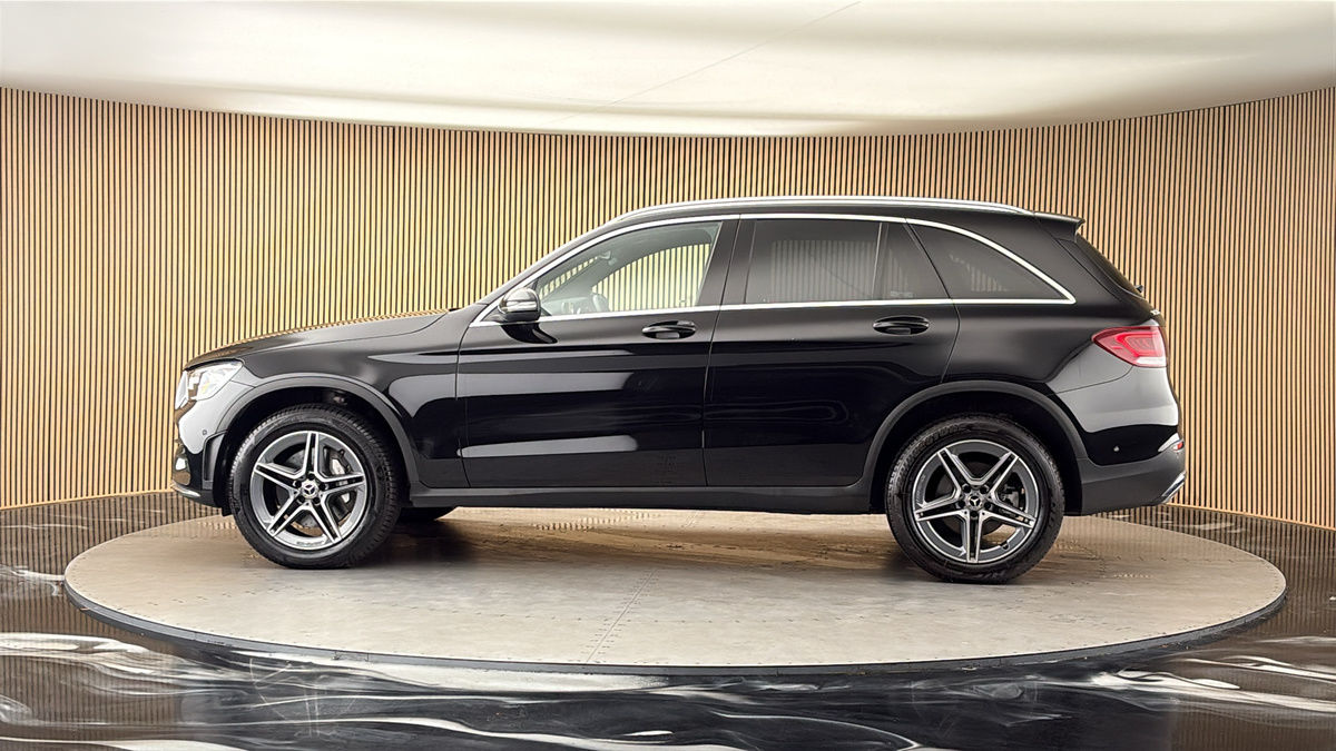 More views of Mercedes-Benz GLC