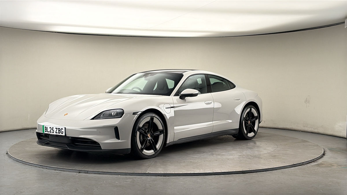 Porsche Taycan Image 20