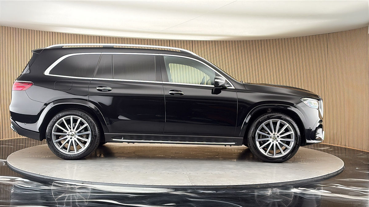 Mercedes-Benz GLS Image 16