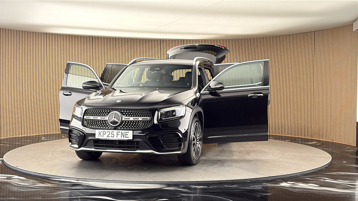 More views of Mercedes-Benz GLB