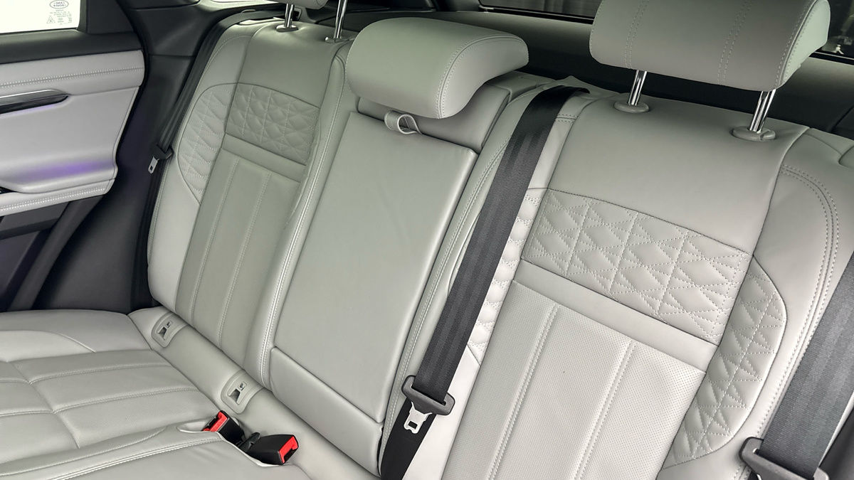 Land Rover Range Rover Evoque Image 8