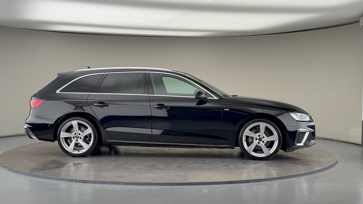 More views of Audi A4 Avant