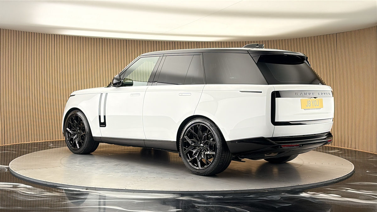 More views of Land Rover Range Rover