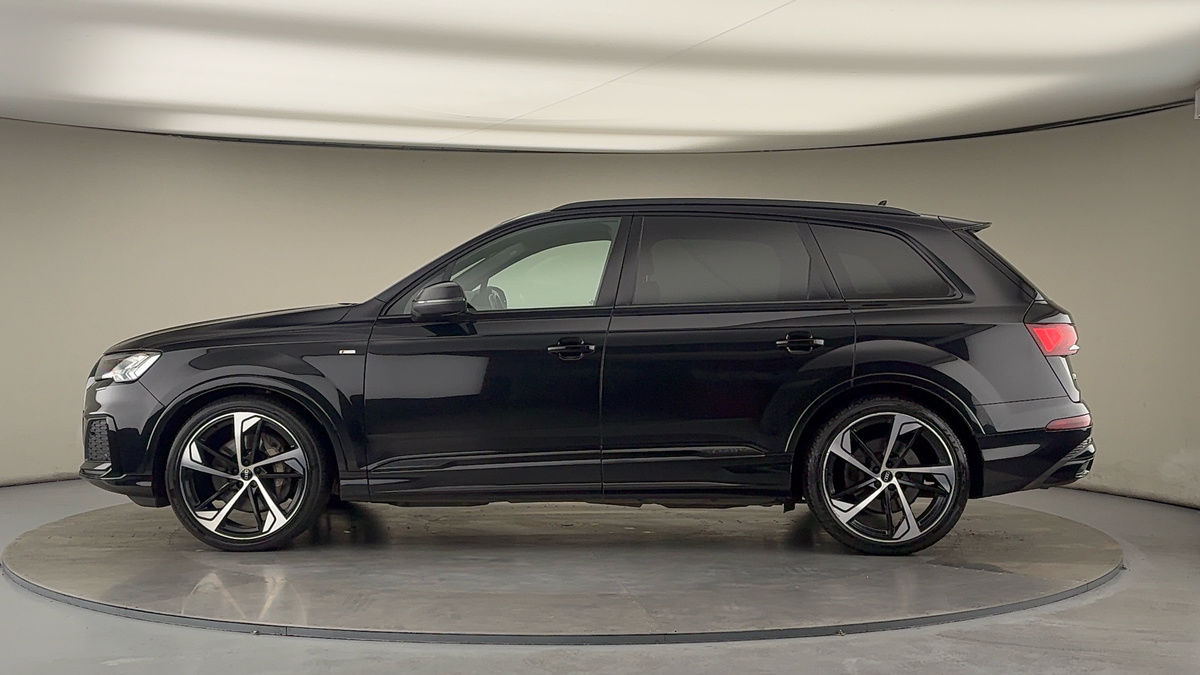 Audi Q7 Image 15