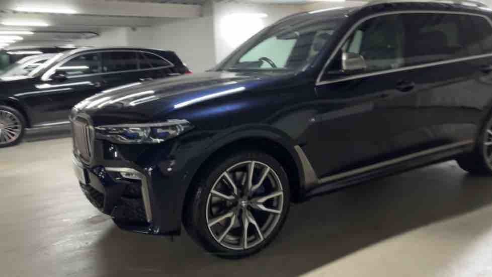 More views of BMW X7
