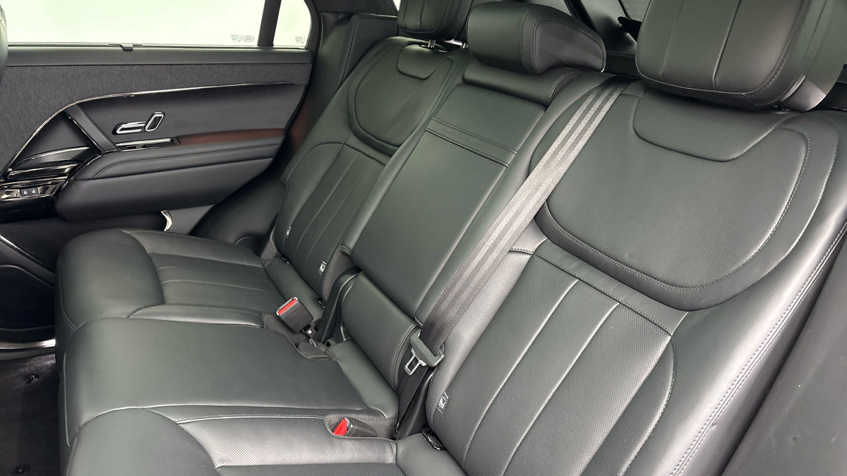 Land Rover Range Rover Sport Image 8