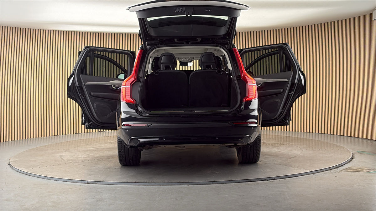 More views of Volvo XC90