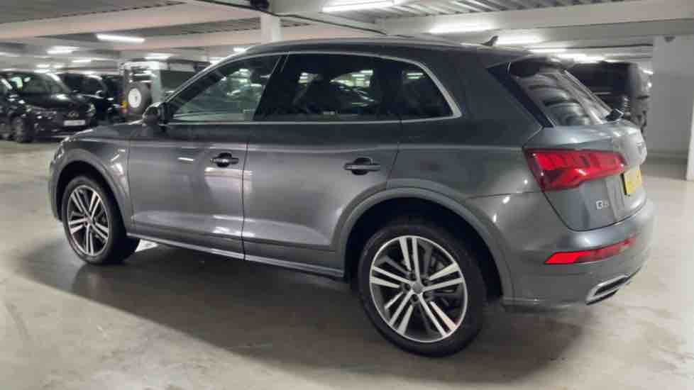 More views of Audi Q5