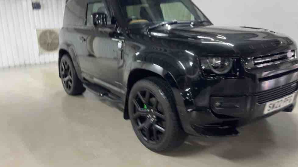 More views of Land Rover Defender 90