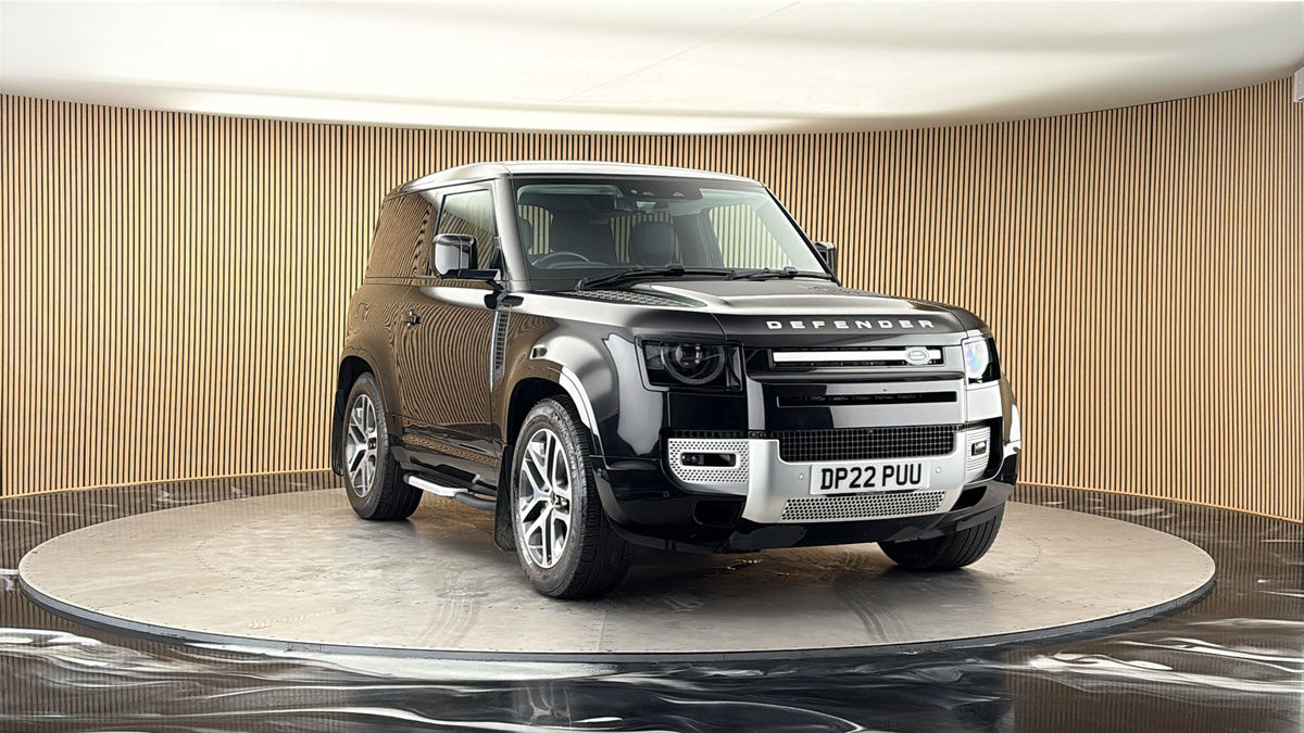 More views of Land Rover Defender 90