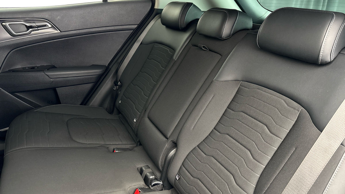 Kia Sportage Image 8