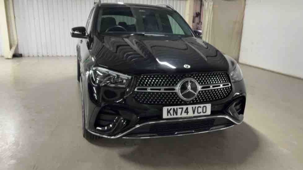 More views of Mercedes-Benz GLE