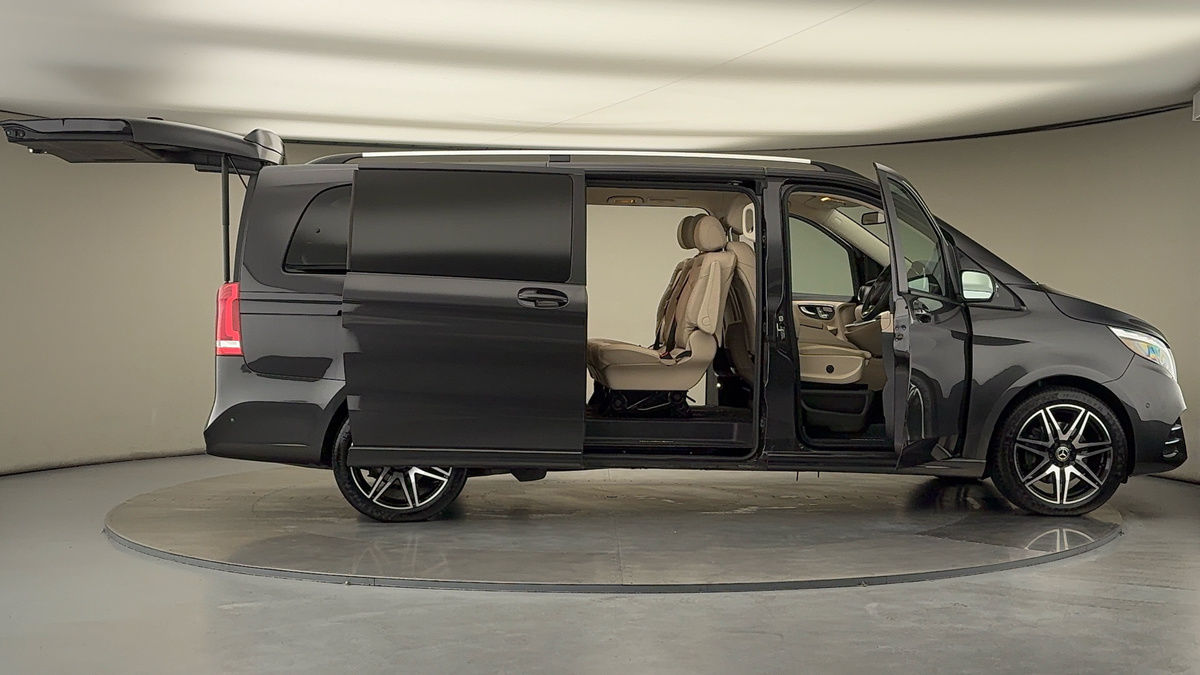 More views of Mercedes-Benz V Class