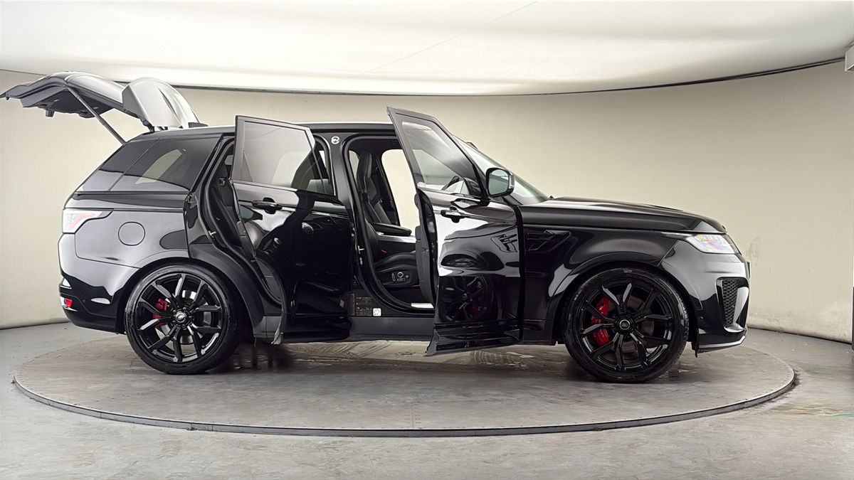 More views of Land Rover Range Rover Sport
