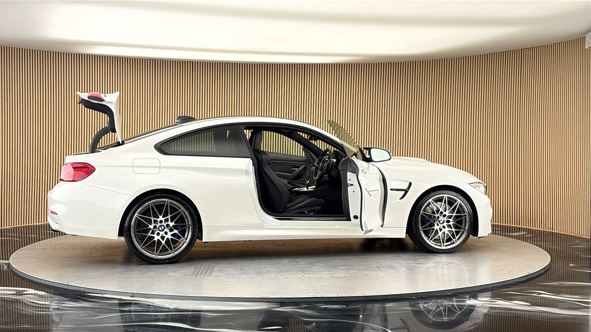 More views of BMW M4