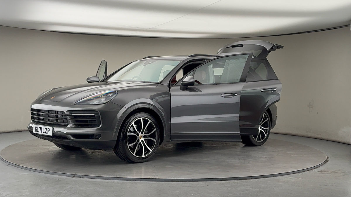 Porsche Cayenne Image 22
