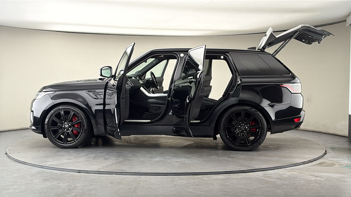 More views of Land Rover Range Rover Sport