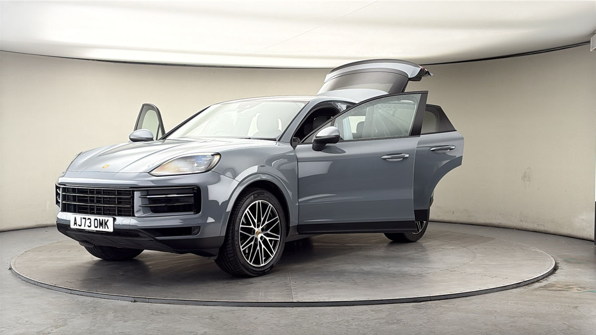 More views of Porsche Cayenne