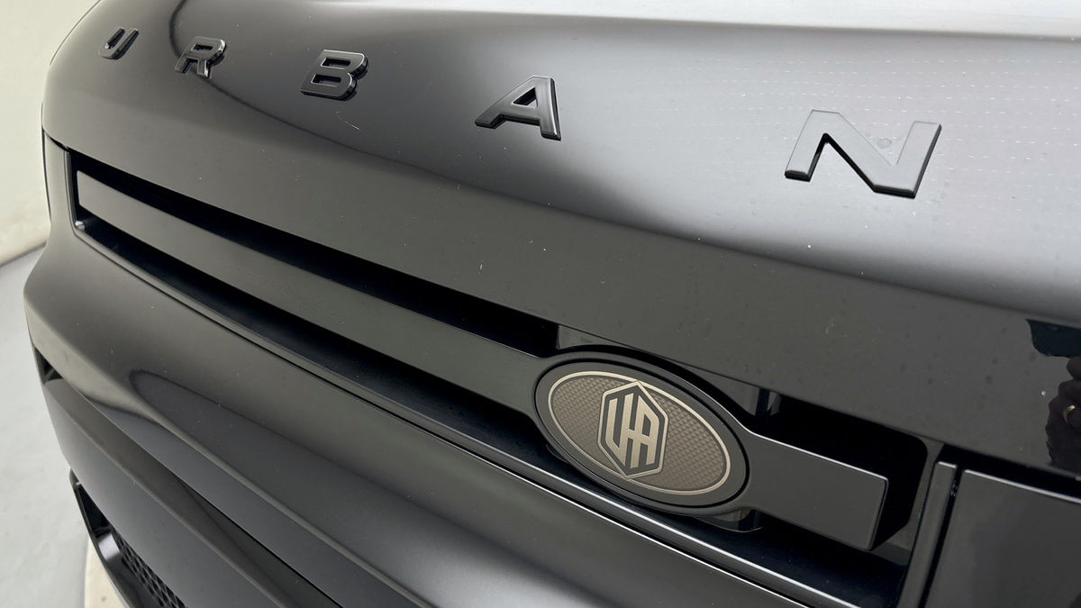 Land Rover Defender 110 Urban Image 24