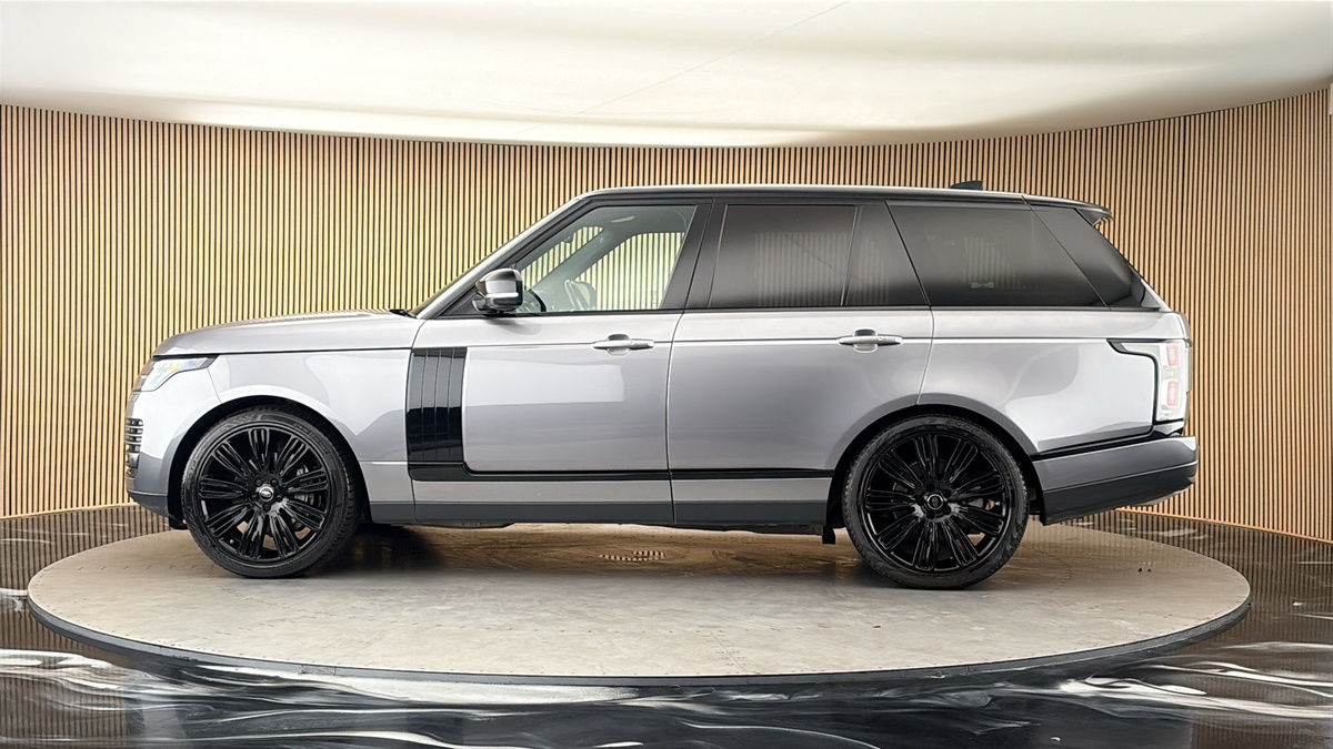 More views of Land Rover Range Rover