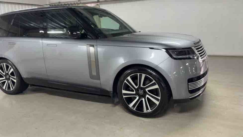 More views of Land Rover Range Rover