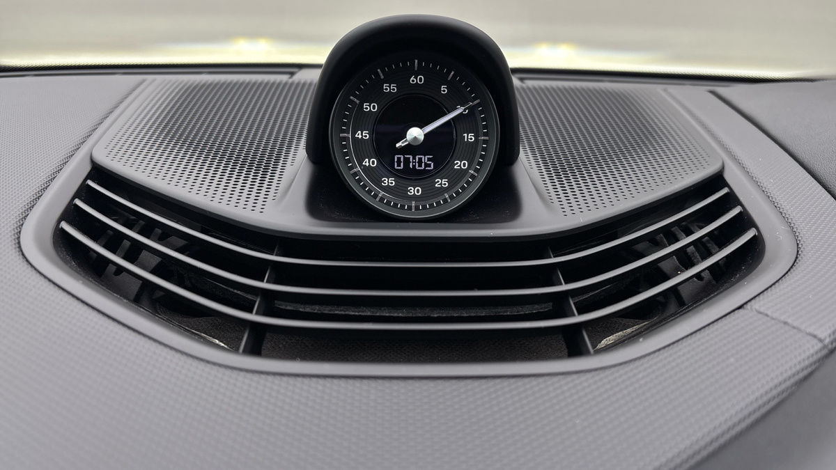 Porsche Taycan Image 26