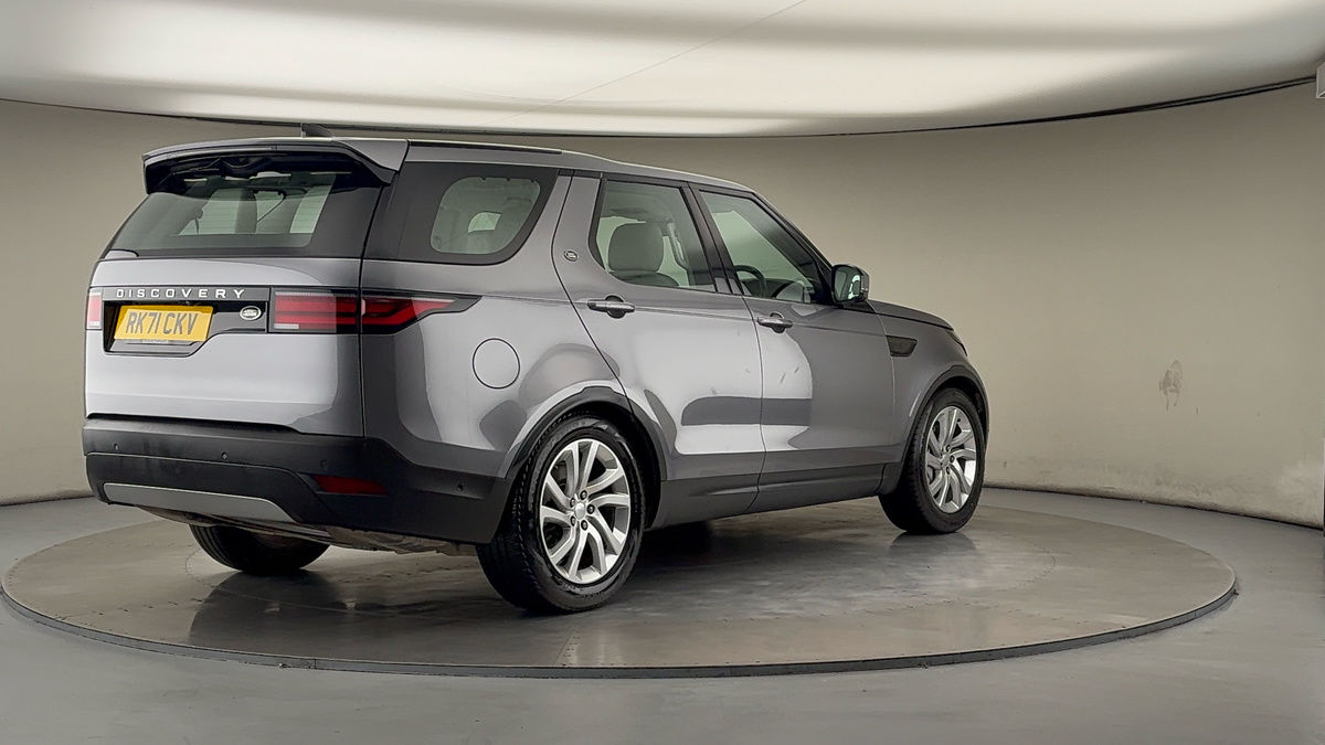 More views of Land Rover Discovery