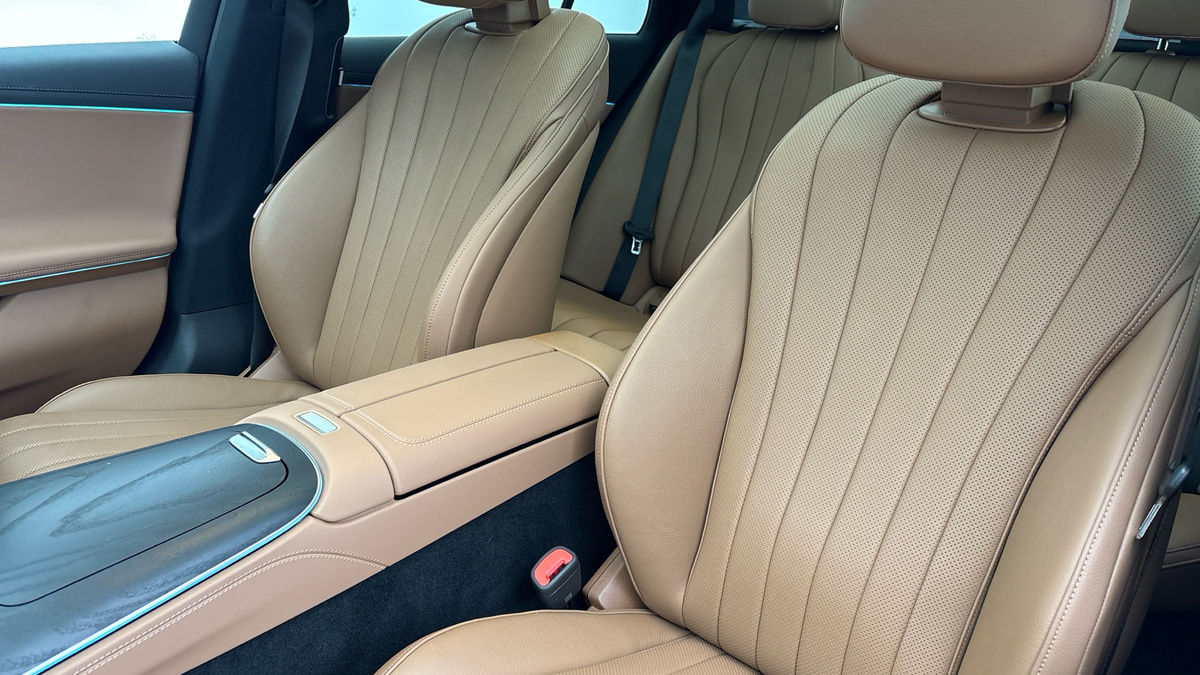 Mercedes-Benz E Class Image 7