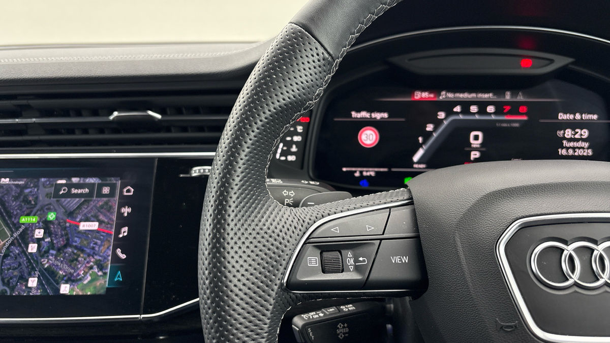 Audi SQ7 Image 13