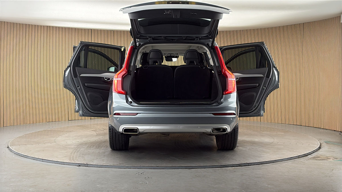 More views of Volvo XC90