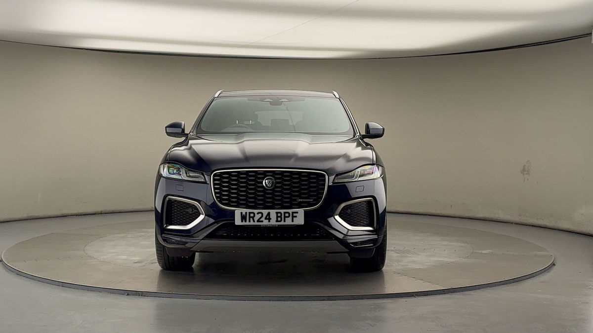 Jaguar F-PACE Image 3