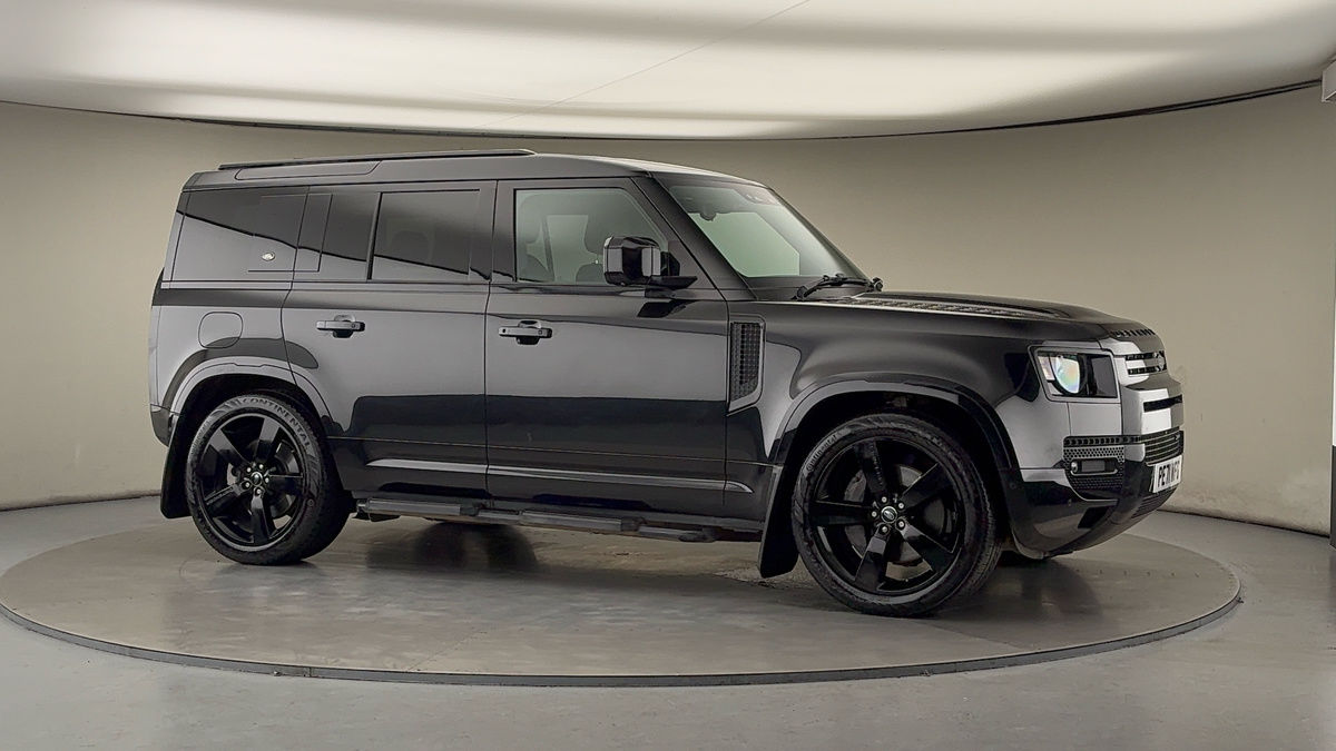 More views of Land Rover Defender 110