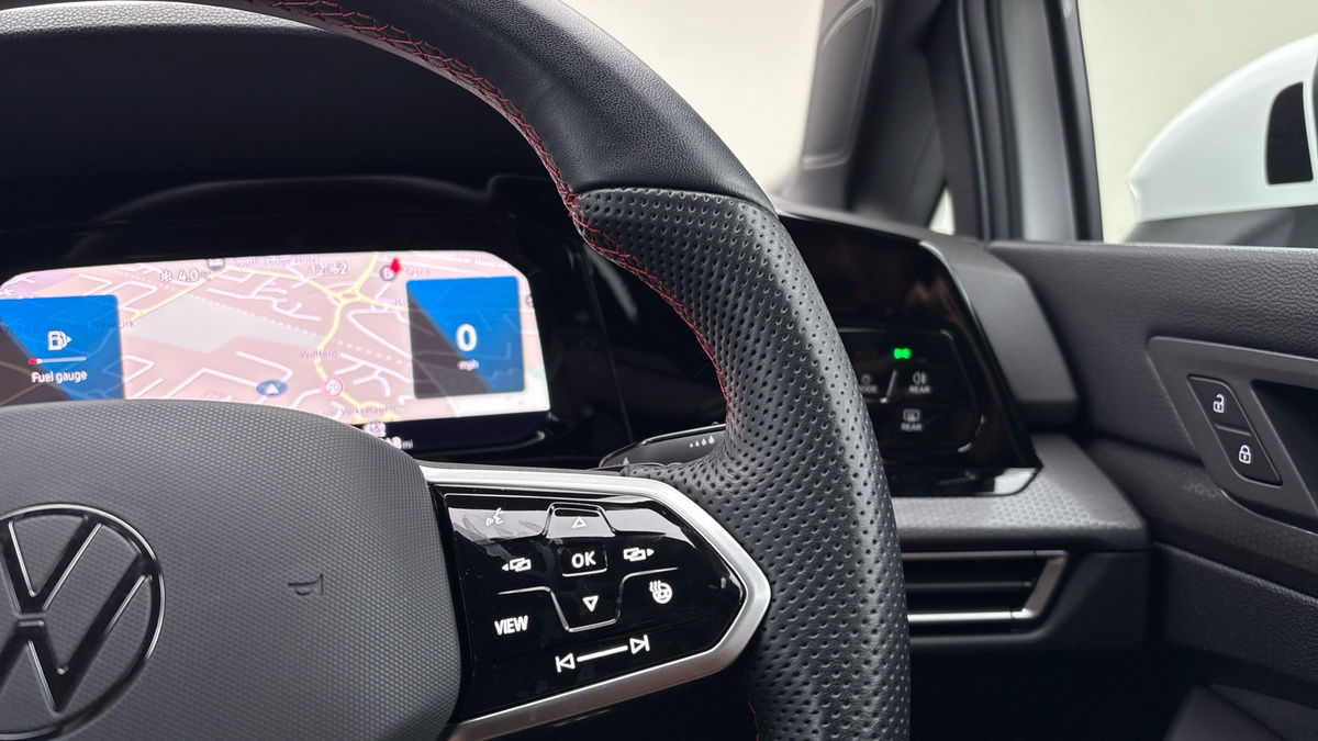 Volkswagen Golf Image 14