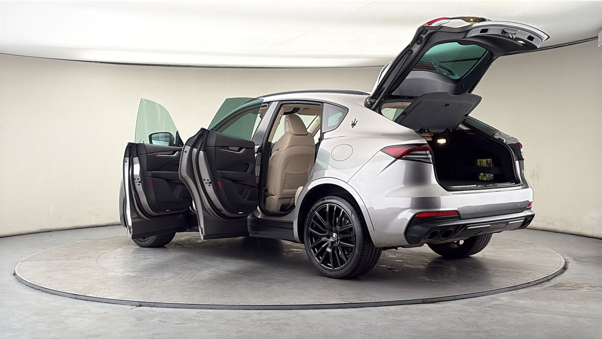 More views of Maserati Levante