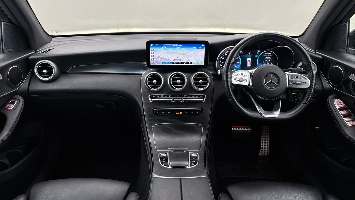 Mercedes-Benz GLC Image 12