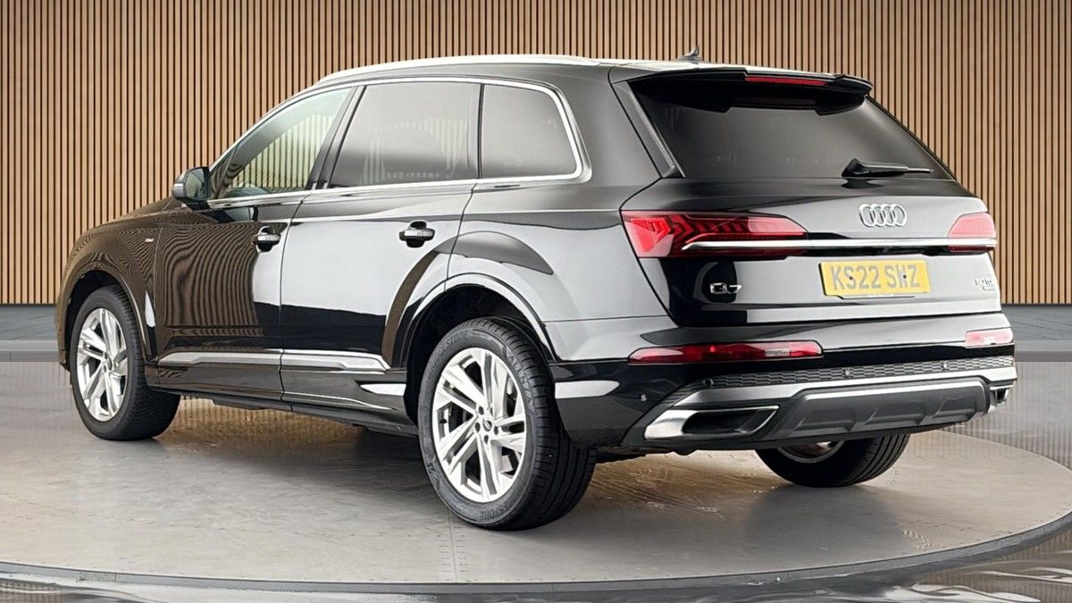 Audi Q7 Image 2