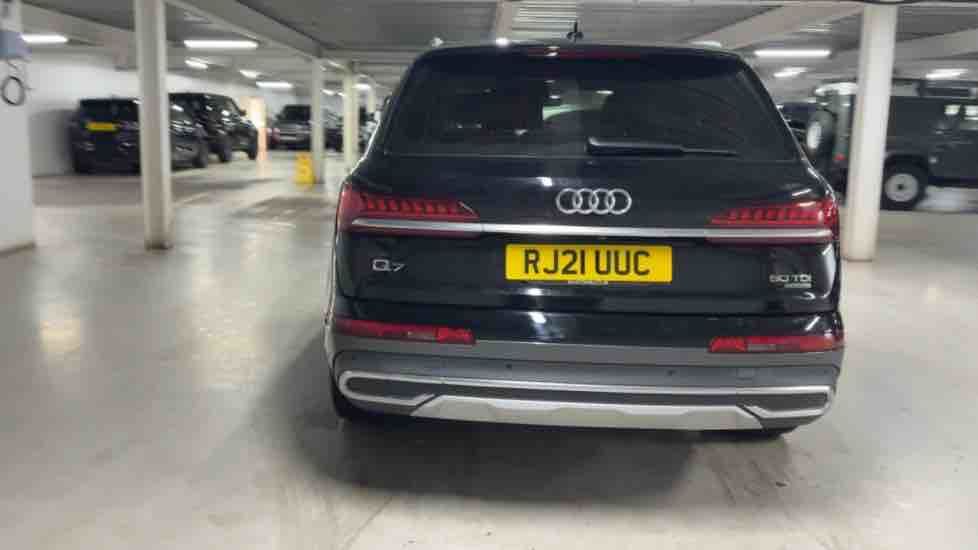 More views of Audi Q7