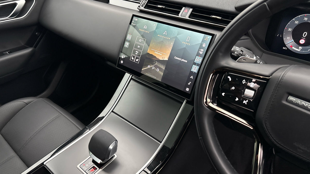 Land Rover Range Rover Velar Image 18