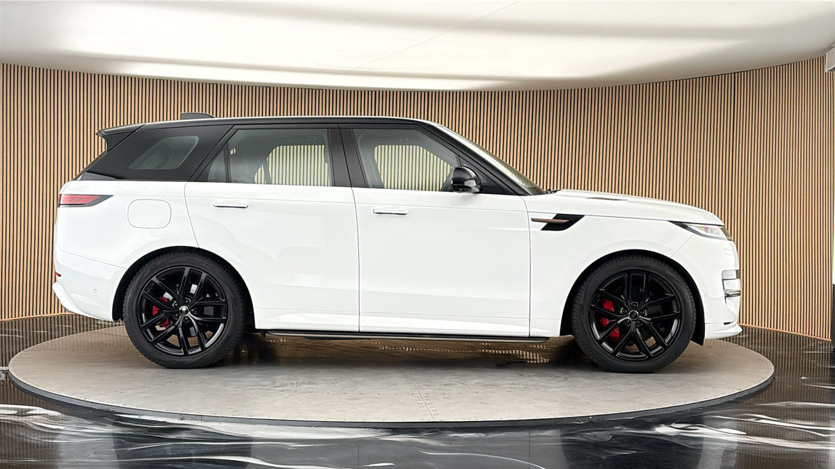 Land Rover Range Rover Sport Image 16