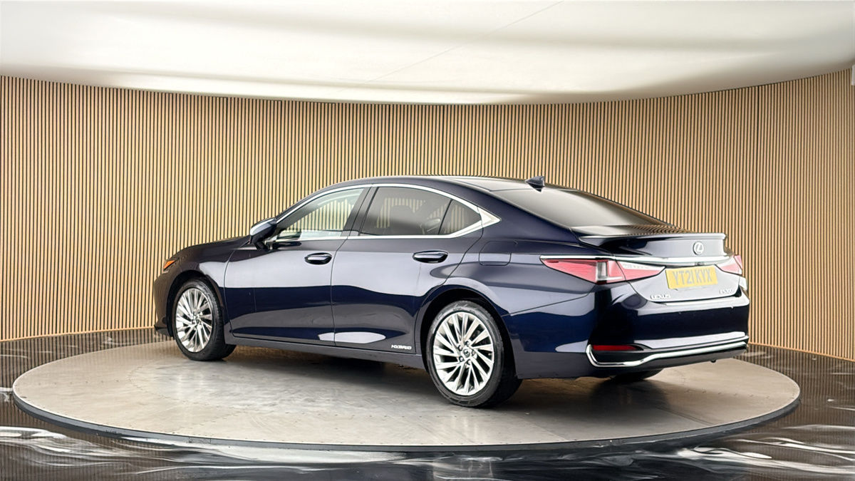 More views of Lexus ES