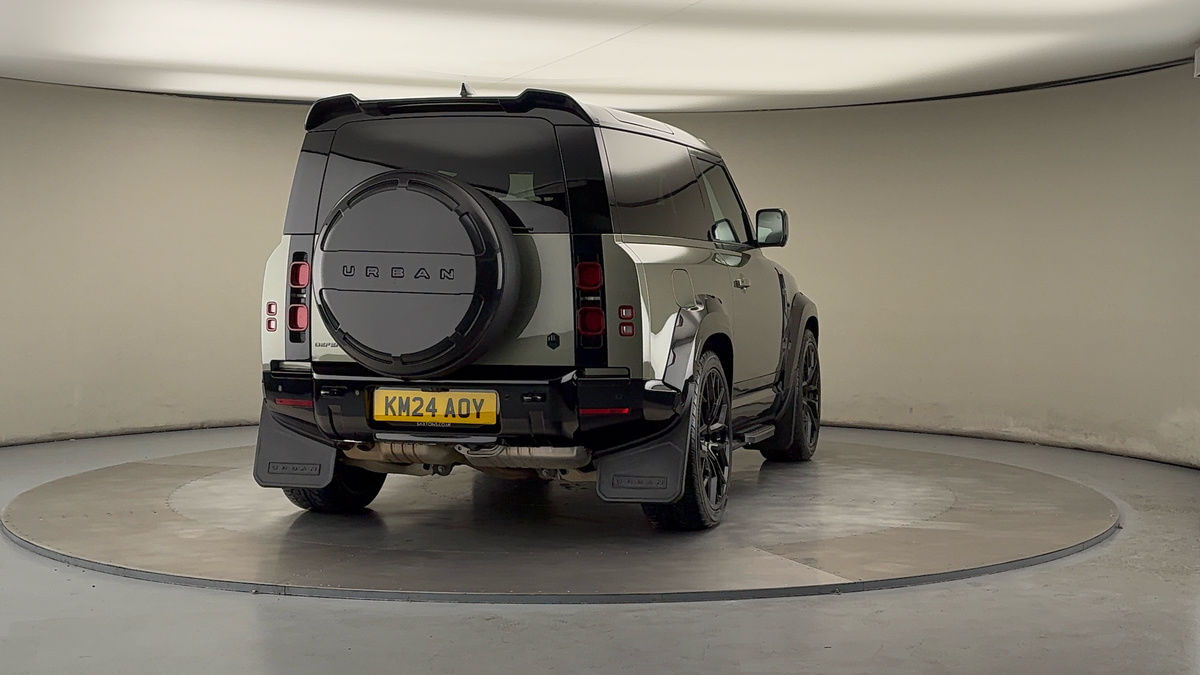 More views of Land Rover Defender 90